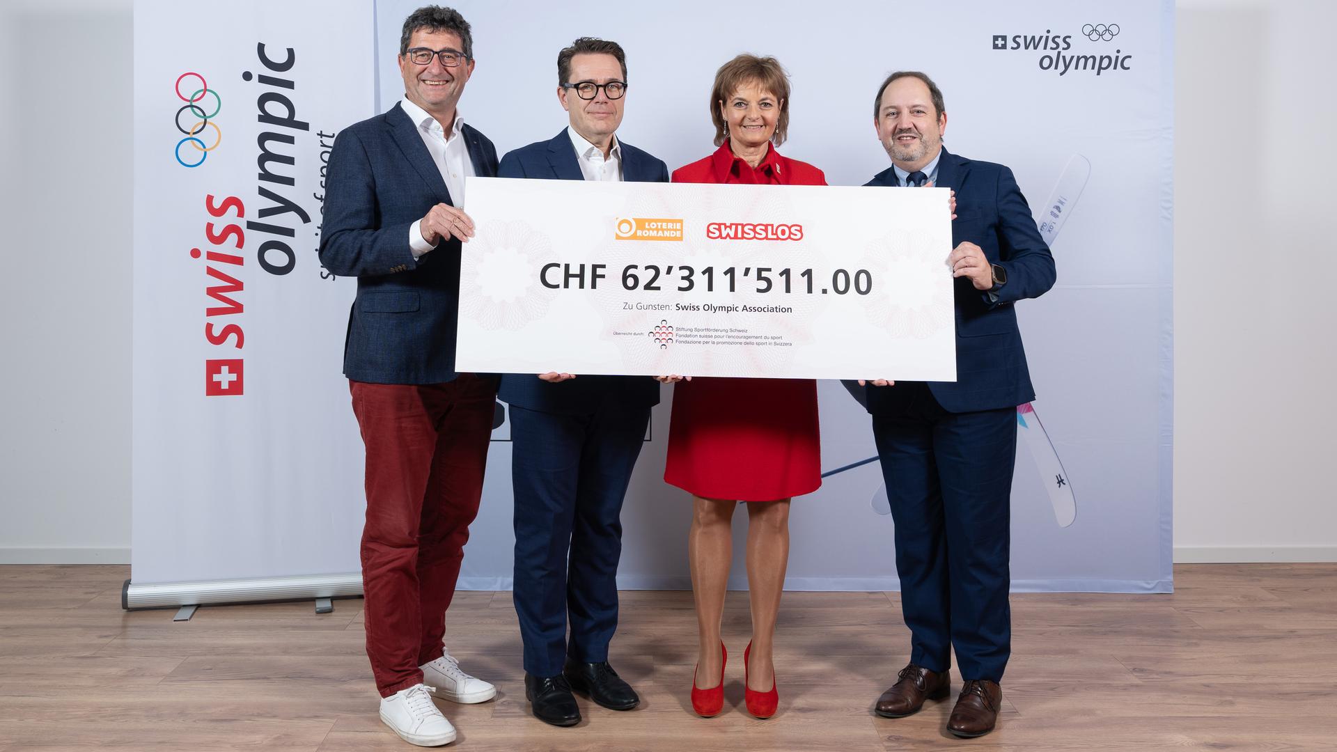 Paolo Beltraminelli, Praesident Stiftung Sportfoerderung Schweiz, Benedikt Wuerth Vizepraesident Swisslos, Ruth Metzler-Arnold, Praesidentin Swiss Olympic und Yann Barth, Vize-Präsident Loterie Romande (v.l.n.r)