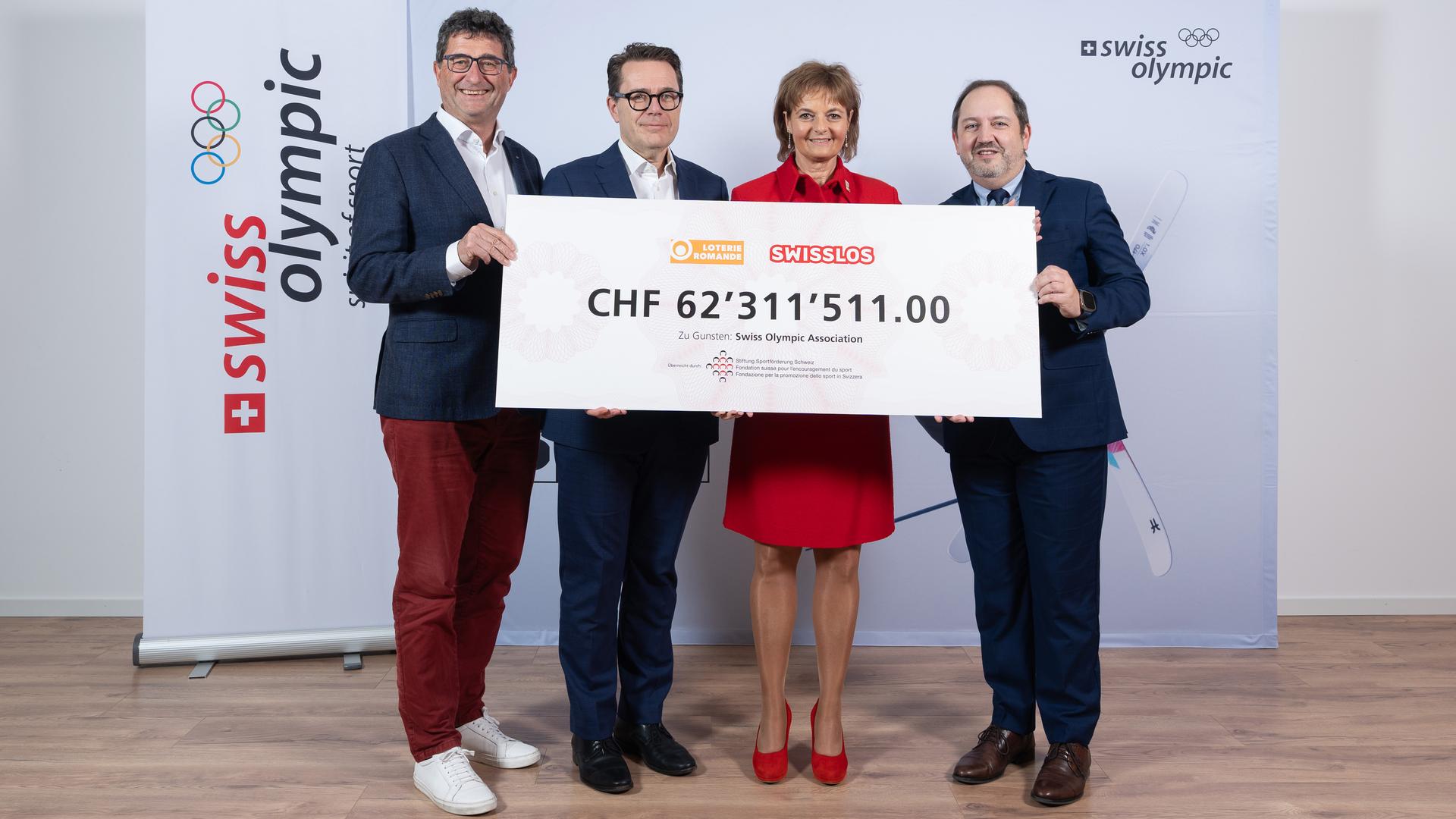 Paolo Beltraminelli, Praesident Stiftung Sportfoerderung Schweiz, Benedikt Wuerth Vizepraesident Swisslos, Ruth Metzler-Arnold, Praesidentin Swiss Olympic und Yann Barth, Vize-Präsident Loterie Romande (v.l.n.r)